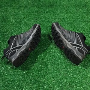 Salmon X ultra size 9.5